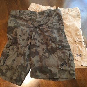 2 pair Boys Under Armour Cargo Shorts Sz L